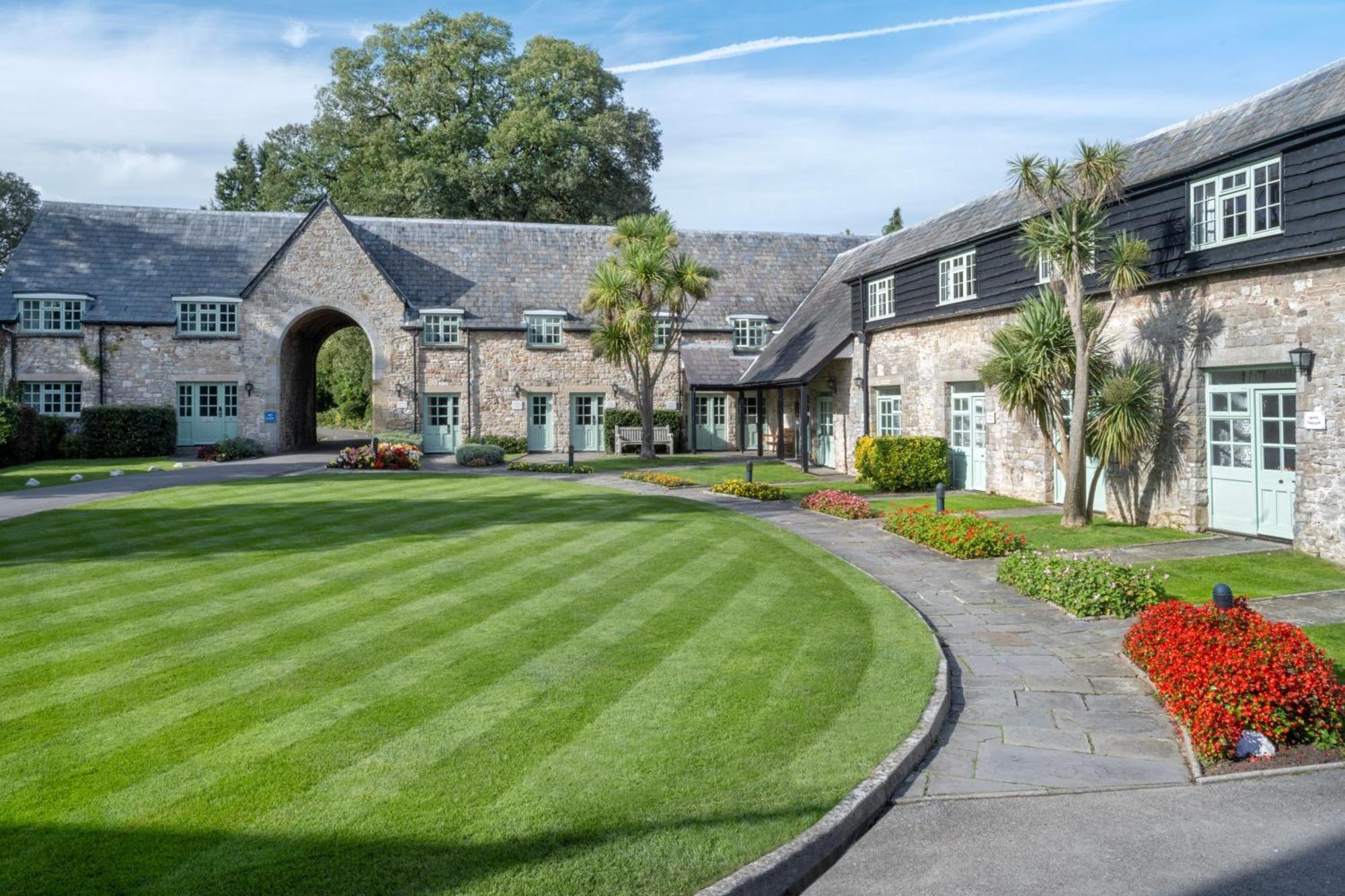 Delta Hotels By Marriott St Pierre Country Club Chepstow Exterior foto